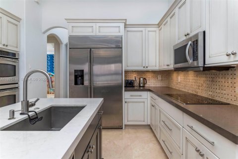 Casa en venta en Miramar, Florida, 5 dormitorios, 284.37 m2 № 1984323 - foto 8