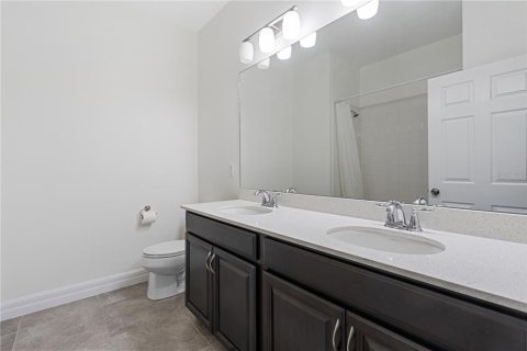 House in Kissimmee, Florida 4 bedrooms, 235.04 sq.m. № 1673806 - photo 23