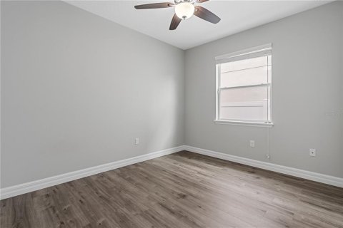 House in Kissimmee, Florida 4 bedrooms, 235.04 sq.m. № 1673806 - photo 25