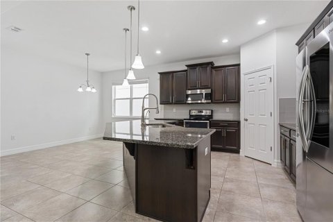 House in Kissimmee, Florida 4 bedrooms, 235.04 sq.m. № 1673806 - photo 11