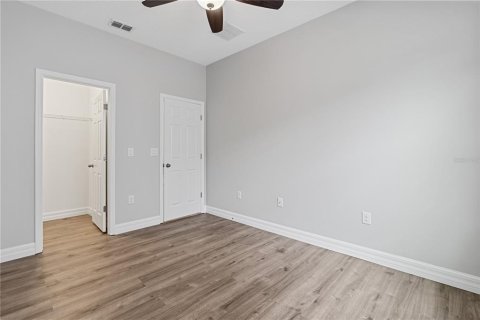 House in Kissimmee, Florida 4 bedrooms, 235.04 sq.m. № 1673806 - photo 22
