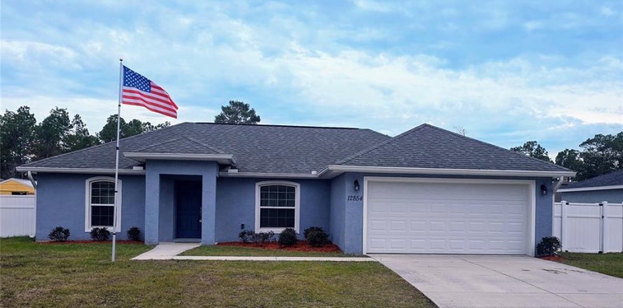 Casa en Ocala, Florida 3 dormitorios, 119.29 m2 № 1918710