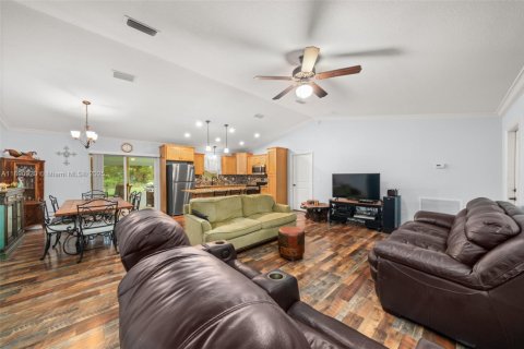 Villa ou maison à vendre à Lake Placid, Floride: 3 chambres, 134.62 m2 № 2042310 - photo 4