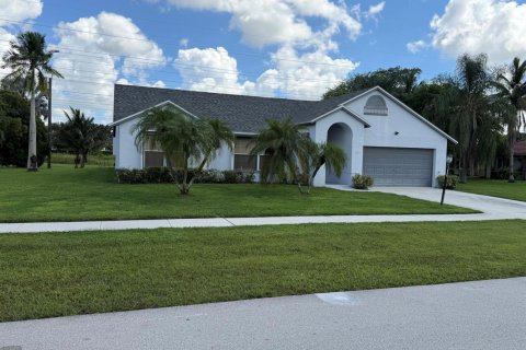 House in Wellington, Florida 3 bedrooms, 160.54 sq.m. № 2401250 - photo 2