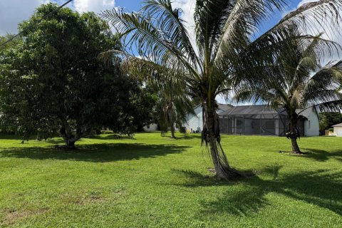 House in Wellington, Florida 3 bedrooms, 160.54 sq.m. № 2401250 - photo 30