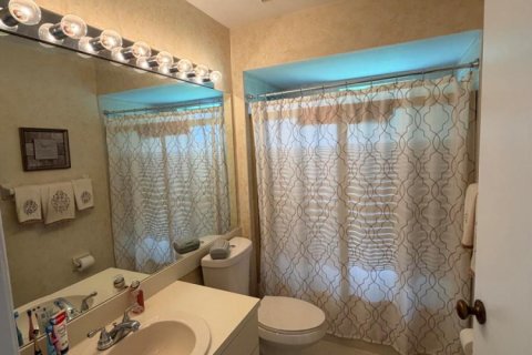 House in Wellington, Florida 3 bedrooms, 160.54 sq.m. № 2401250 - photo 13