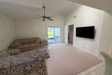 House in Wellington, Florida 3 bedrooms, 160.54 sq.m. № 2401250 - photo 16