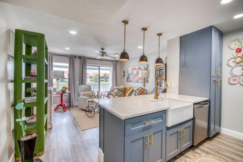Condo in Palm Beach Gardens, Florida, 1 bedroom  № 2260974 - photo 4