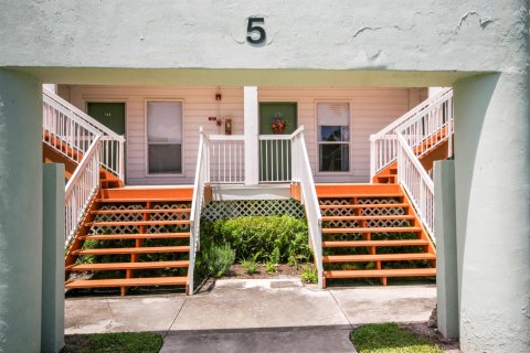 Condo in Palm Beach Gardens, Florida, 1 bedroom  № 2260974 - photo 3