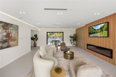 Купить виллу или дом в Майами, Флорида 5 спален, 303.51м2, № 2047482 - фото 21