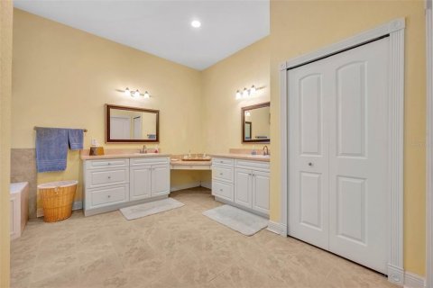 Villa ou maison à vendre à Eustis, Floride: 5 chambres, 353.21 m2 № 1787426 - photo 28