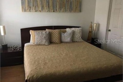 Condo in Orlando, Florida, 3 bedrooms  № 1673192 - photo 6