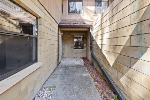 Townhouse in Gainesville, Florida 2 bedrooms, 106.93 sq.m. № 1614422 - photo 2