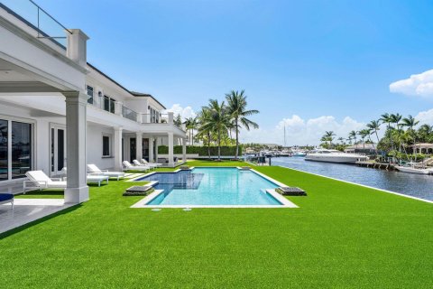 House in Boca Raton, Florida 5 bedrooms, 843 sq.m. № 2185178 - photo 30