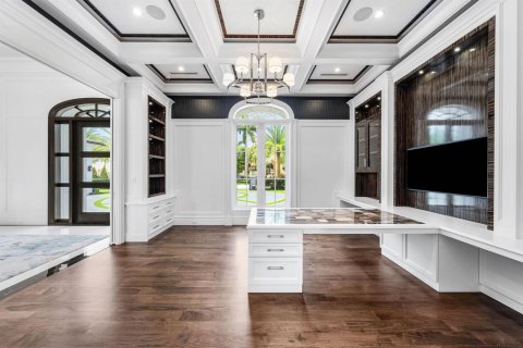 House in Boca Raton, Florida 5 bedrooms, 843 sq.m. № 2185178 - photo 10