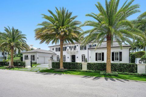 House in Boca Raton, Florida 5 bedrooms, 843 sq.m. № 2185178 - photo 7