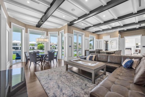 House in Boca Raton, Florida 5 bedrooms, 843 sq.m. № 2185178 - photo 24