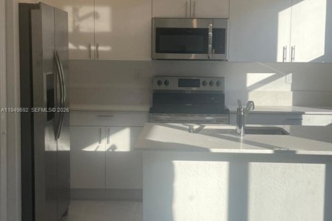 Купить таунхаус в Хомстед, Флорида 3 спальни, 133.97м2, № 2005392 - фото 5