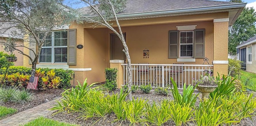 House in DeLand, Florida 2 bedrooms, 140.65 sq.m. № 1880433