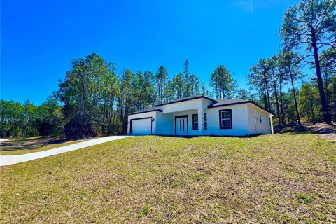 House in Citrus Springs, Florida 3 bedrooms, 142.05 sq.m. № 1518976 - photo 3