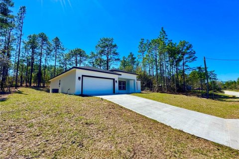 House in Citrus Springs, Florida 3 bedrooms, 142.05 sq.m. № 1518976 - photo 2