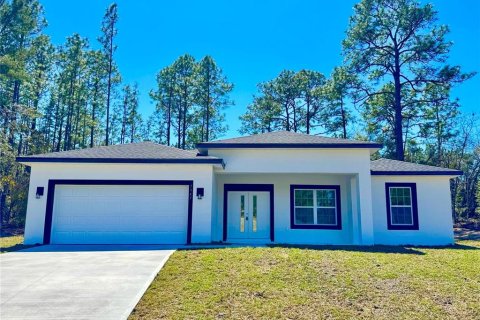 House in Citrus Springs, Florida 3 bedrooms, 142.05 sq.m. № 1518976 - photo 1