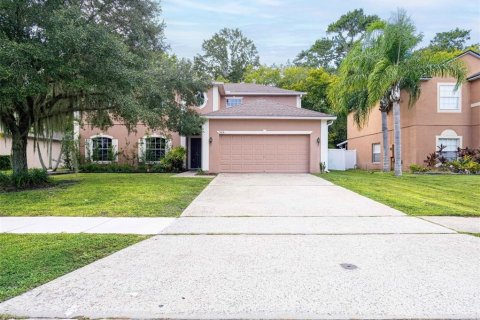 House in Sanford, Florida 5 bedrooms, 250.84 sq.m. № 1912593 - photo 2