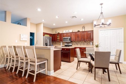 House in Sanford, Florida 5 bedrooms, 250.84 sq.m. № 1912593 - photo 18