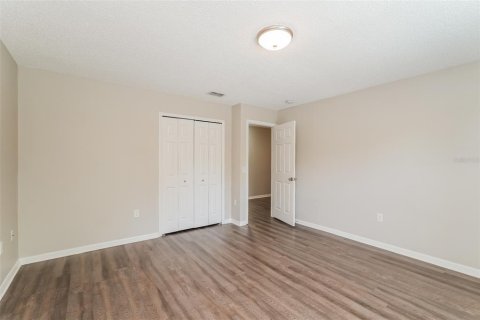 House in Wesley Chapel, Florida 4 bedrooms, 180.6 sq.m. № 1913075 - photo 15