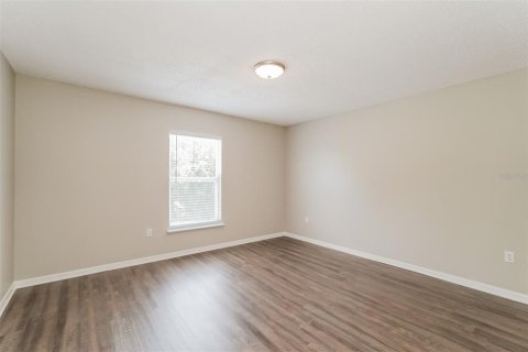 House in Wesley Chapel, Florida 4 bedrooms, 180.6 sq.m. № 1913075 - photo 13
