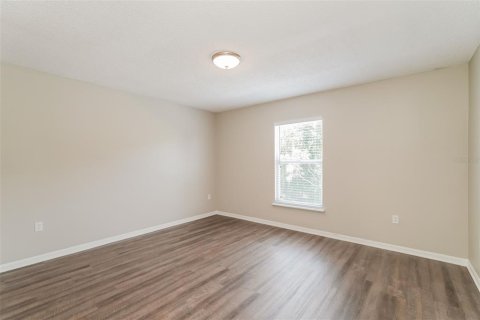 House in Wesley Chapel, Florida 4 bedrooms, 180.6 sq.m. № 1913075 - photo 14