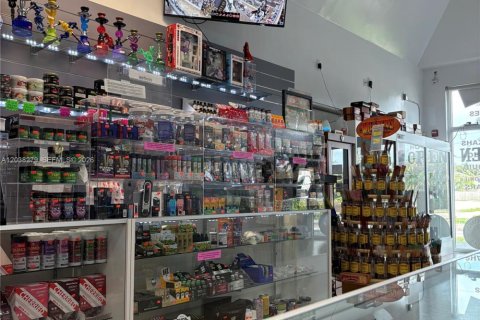 Propiedad comercial en venta en Hollywood, Florida № 2087567 - foto 8