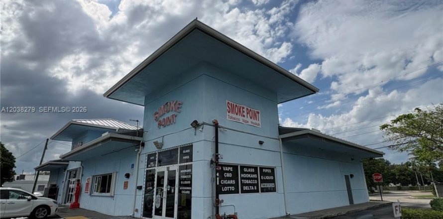 Propiedad comercial en Hollywood, Florida № 2087567