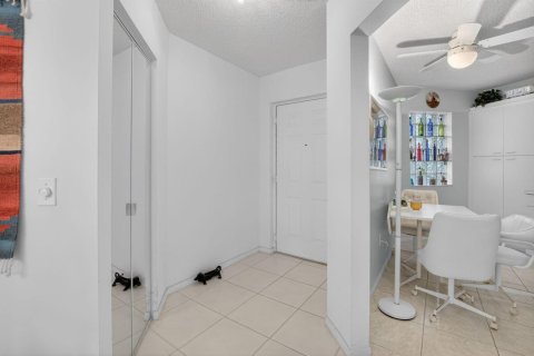 Copropriété à vendre à Boynton Beach, Floride: 3 chambres, 127.65 m2 № 2077363 - photo 4