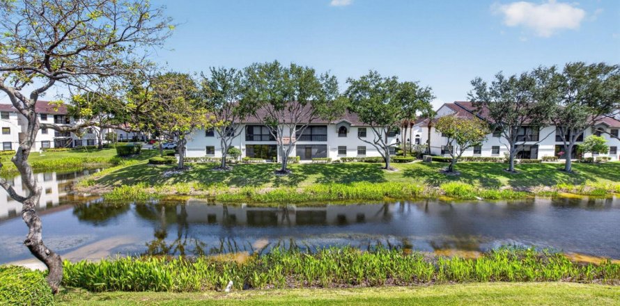 Condo à Boynton Beach, Floride, 3 chambres  № 2077363