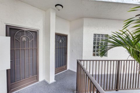 Copropriété à vendre à Boynton Beach, Floride: 3 chambres, 127.65 m2 № 2077363 - photo 3