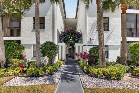 Copropriété à vendre à Boynton Beach, Floride: 3 chambres, 127.65 m2 № 2077363 - photo 2