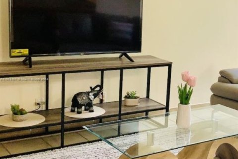 Copropriété à vendre à Sunny Isles Beach, Floride: 1 chambre, 71.26 m2 № 2035356 - photo 4