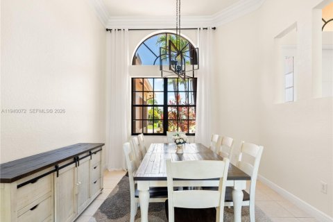 House in Davie, Florida 4 bedrooms, 392.51 sq.m. № 2003672 - photo 15