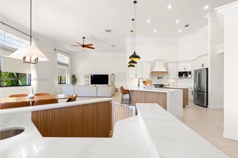 House in Davie, Florida 4 bedrooms, 392.51 sq.m. № 2003672 - photo 9