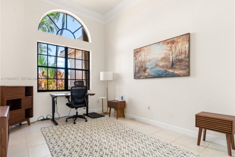 House in Davie, Florida 4 bedrooms, 392.51 sq.m. № 2003672 - photo 25