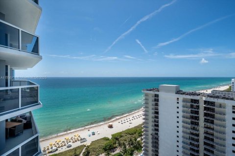 Condominio en venta en Miami Beach, Florida, 2 dormitorios, 133.78 m2 № 1855318 - foto 17
