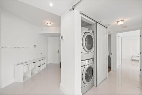 Condominio en venta en Miami Beach, Florida, 2 dormitorios, 133.78 m2 № 1855318 - foto 9