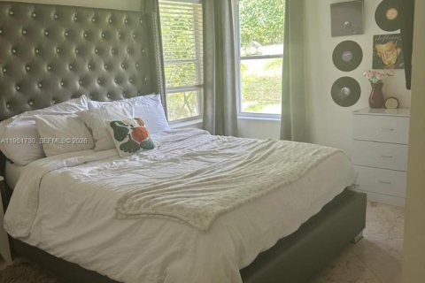 Casa en alquiler en Boca Raton, Florida, 4 dormitorios, 216 m2 № 2006387 - foto 10