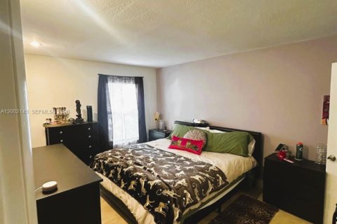 Купить кондоминиум в Майами, Флорида 3 спальни, 105.91м2, № 2067560 - фото 10