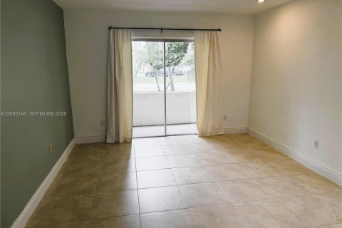 Купить кондоминиум в Майами, Флорида 3 спальни, 105.91м2, № 2067560 - фото 17