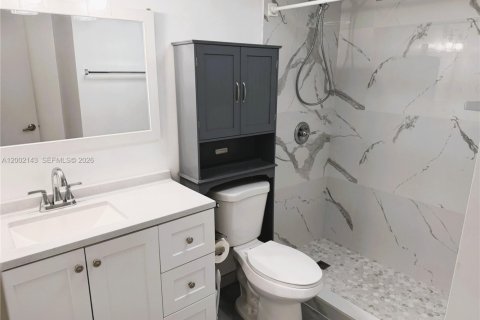 Купить кондоминиум в Майами, Флорида 3 спальни, 105.91м2, № 2067560 - фото 20