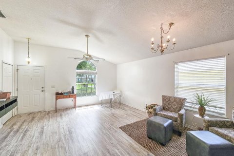 House in Keystone Heights, Florida 3 bedrooms, 174.56 sq.m. № 1787420 - photo 9