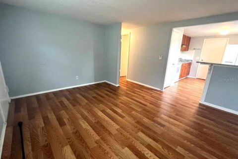 Casa en alquiler en Thonotosassa, Florida, 2 dormitorios, 65.22 m2 № 1740616 - foto 3