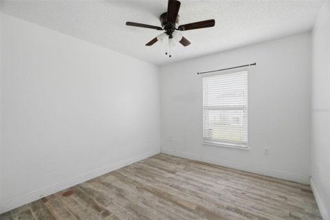 Townhouse in Tampa, Florida 3 bedrooms, 155.15 sq.m. № 2312712 - photo 30
